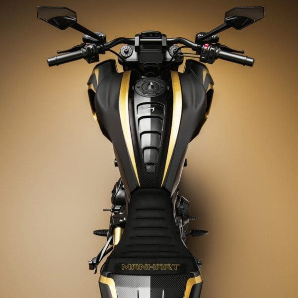 MANHART Carbon Body Panel Umbaukit für Ducati Diavel 1260 (4)