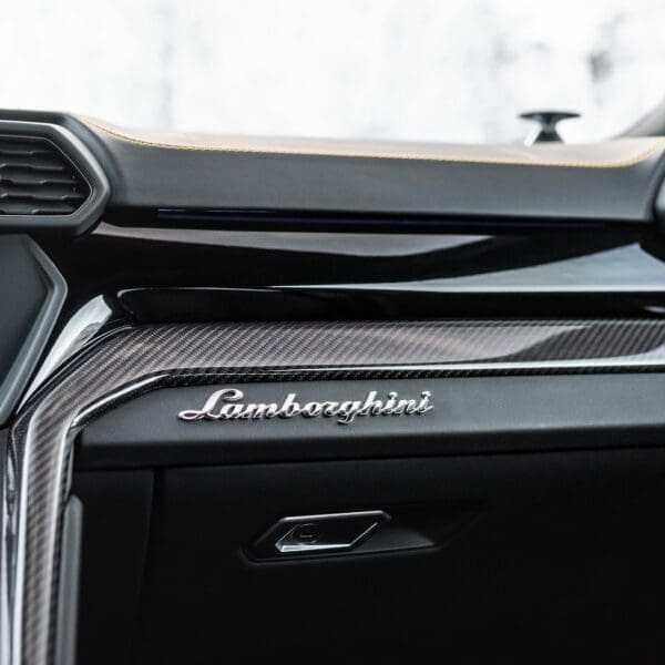 MANHART Carbon Interior Packet für Lamborghini Urus